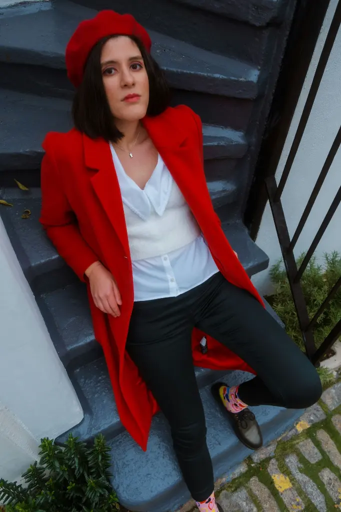 unsplash_svnBbFSWz6I_chaqueta de mujer amarilla.jpg.jpg.jpg.jpg.jpg.jpg.jpg.jpg.jpg.jpg.jpg.jpg.jpg.webp